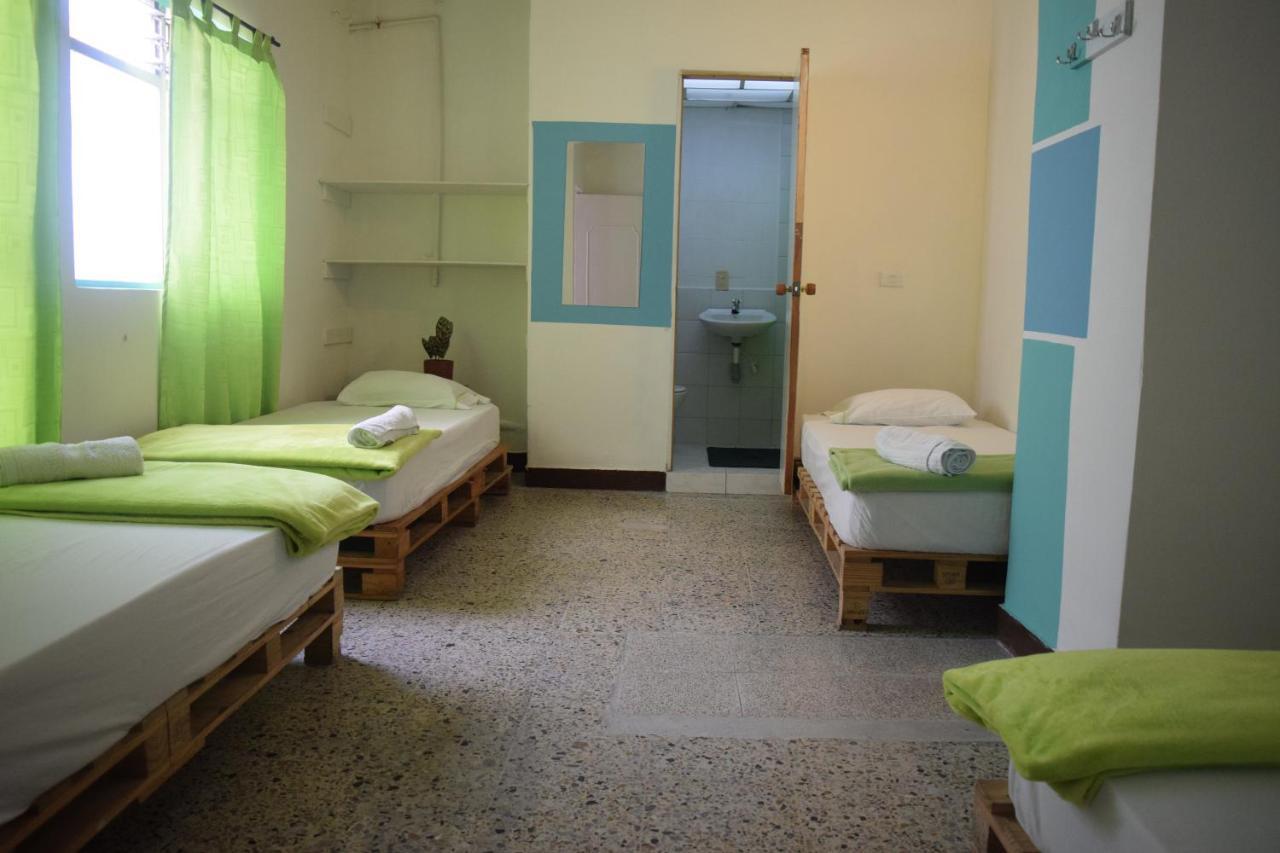 Hostal Rich ميديلين المظهر الخارجي الصورة
