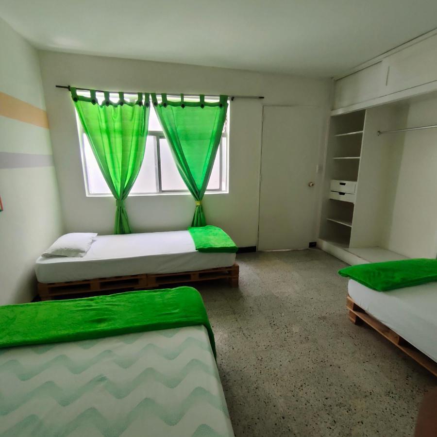 Hostal Rich ميديلين المظهر الخارجي الصورة