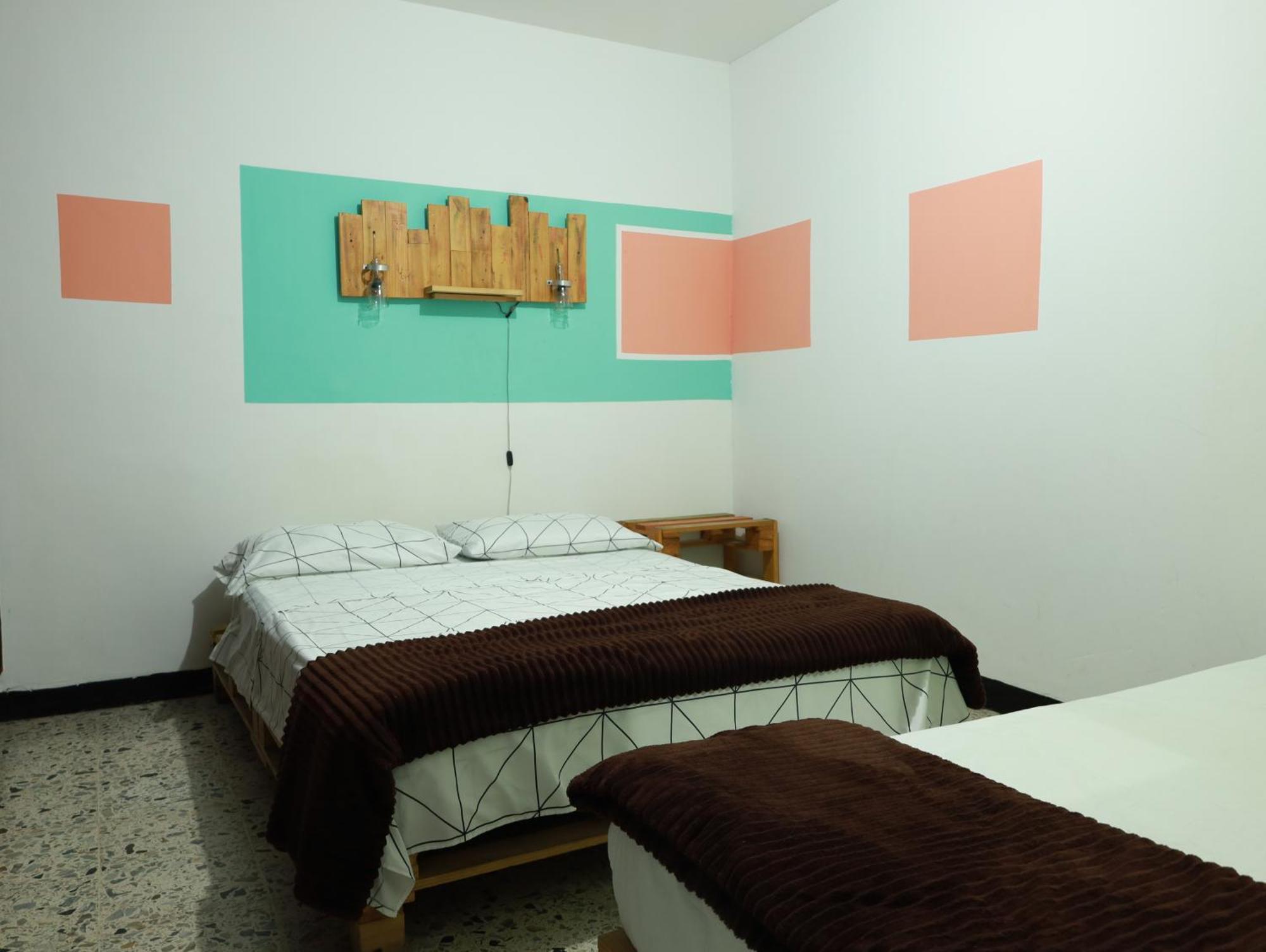 Hostal Rich ميديلين المظهر الخارجي الصورة