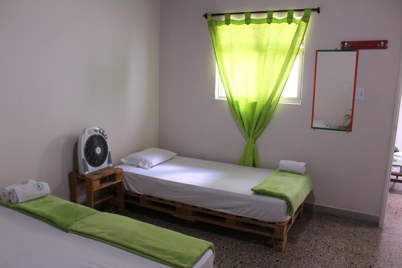 Hostal Rich ميديلين المظهر الخارجي الصورة