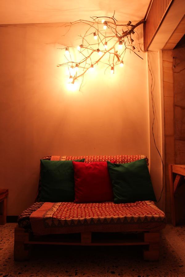 Hostal Rich ميديلين المظهر الخارجي الصورة