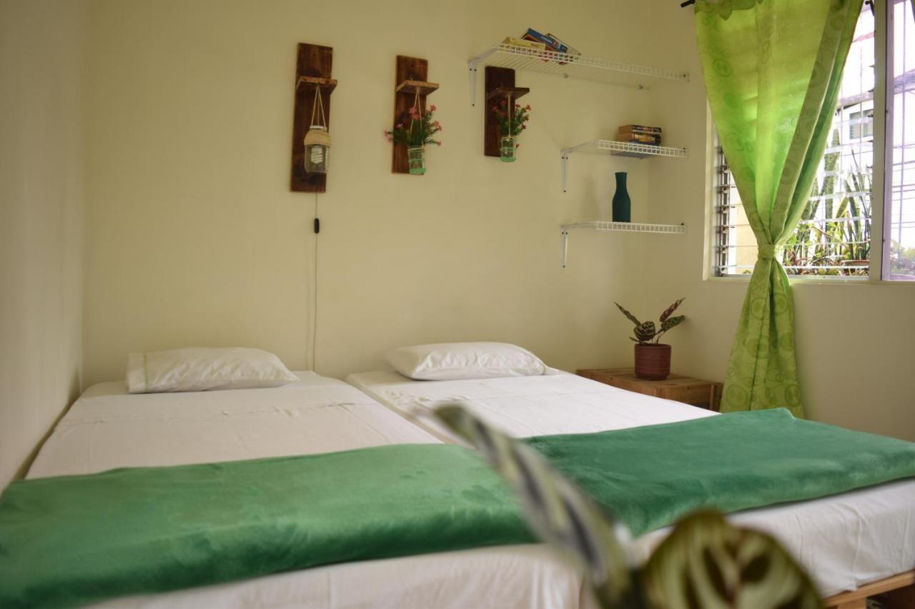 Hostal Rich ميديلين المظهر الخارجي الصورة